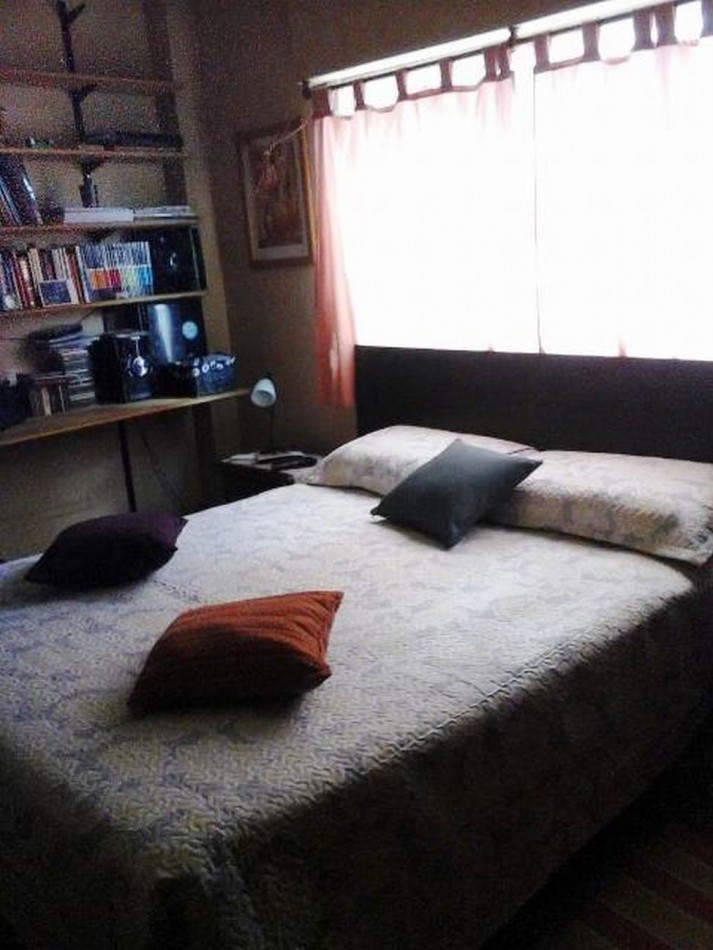 Duplex de cuatro ambientes en venta en Moron Sur