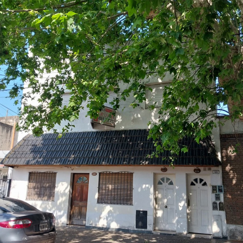 Ph de tres ambientes en venta en Haedo Sur Apto Credito
