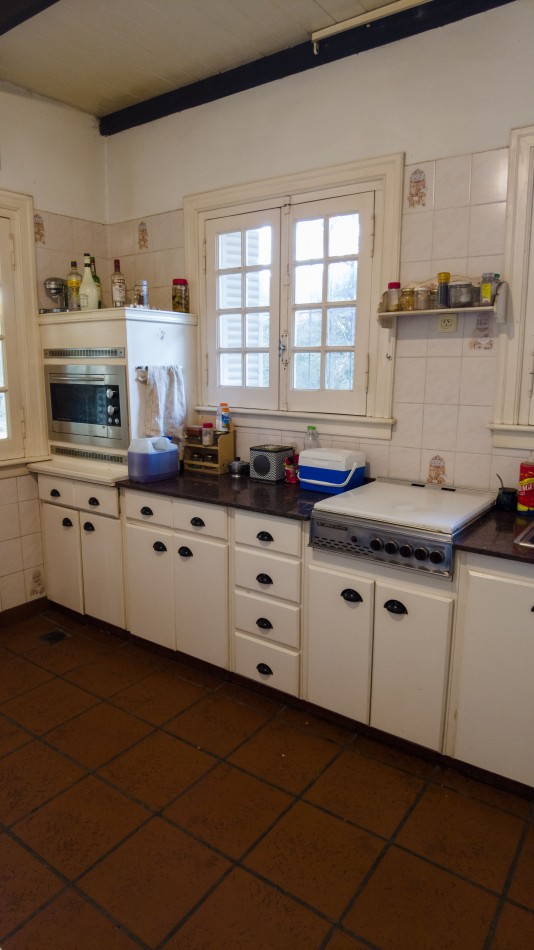 Casa en venta estilo colonial en Haedo Chico