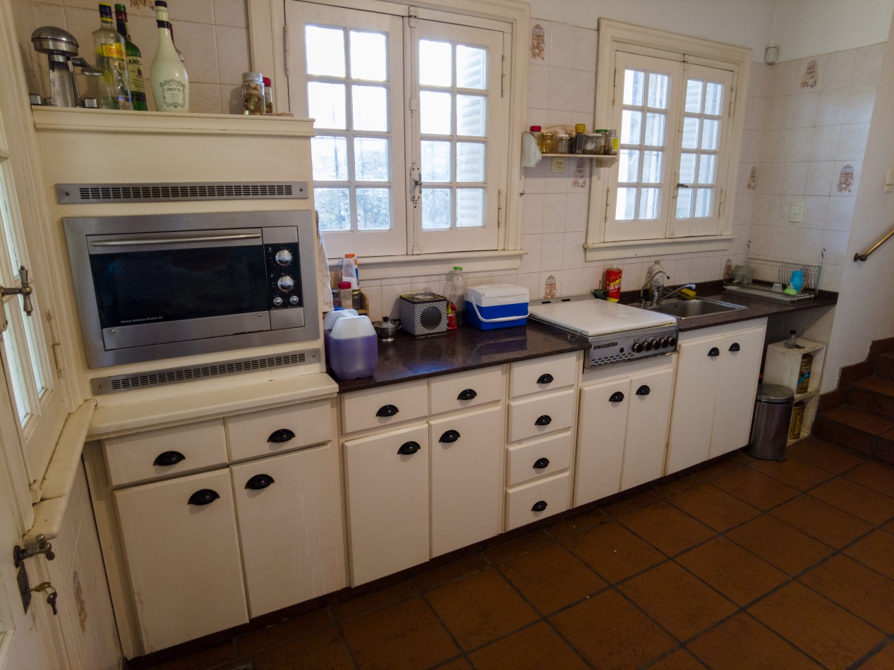 Casa en venta estilo colonial en Haedo Chico