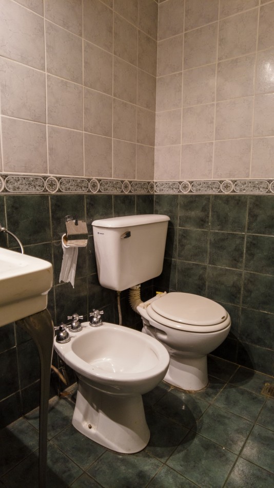 Casa en venta estilo colonial en Haedo Chico