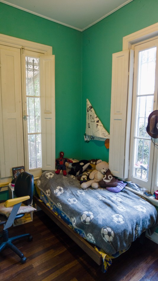 Casa en venta estilo colonial en Haedo Chico