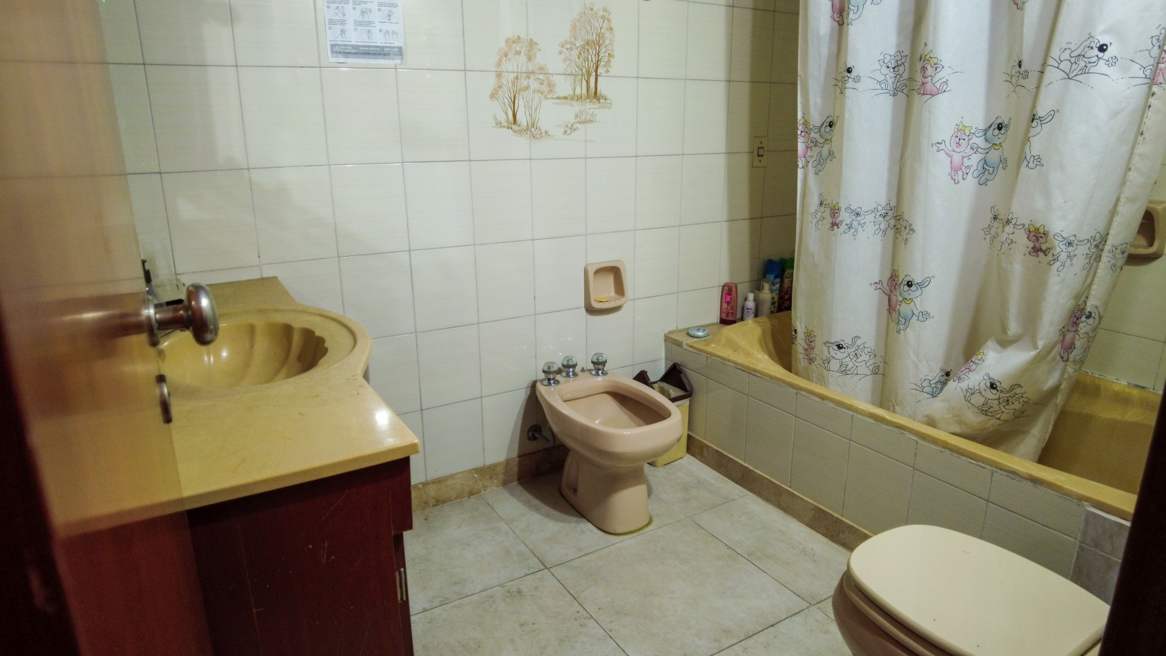 Haedo Norte Barrio Guemes Venta de Chalet de 7 ambientes
