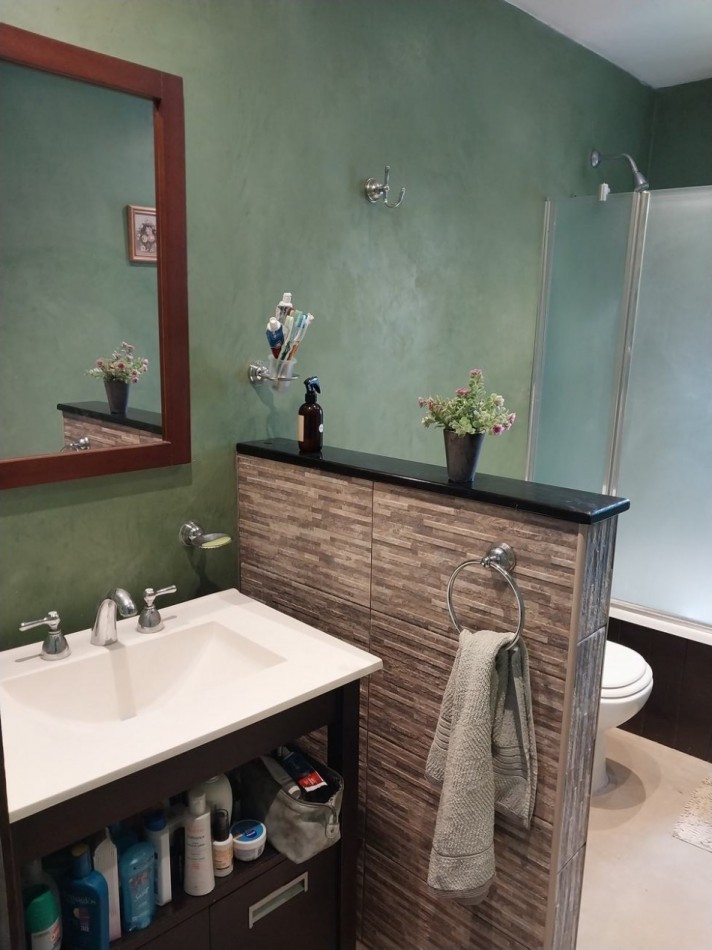 Casa en ph de cuatro ambientes en venta en Haedo Norte