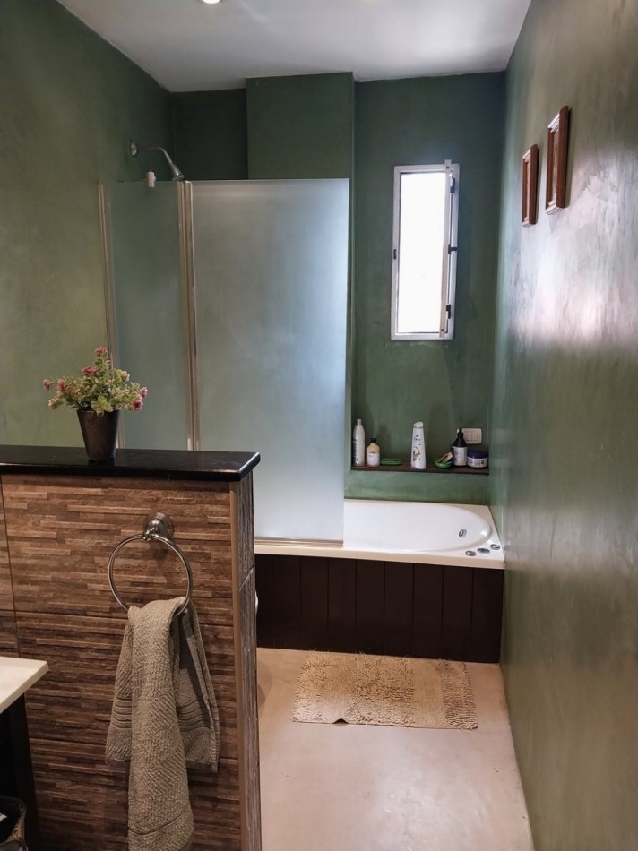 Casa en ph de cuatro ambientes en venta en Haedo Norte