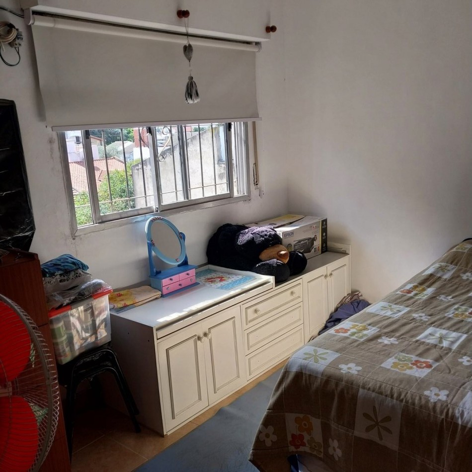 Ph de tres ambientes en venta en Haedo Sur Apto Credito