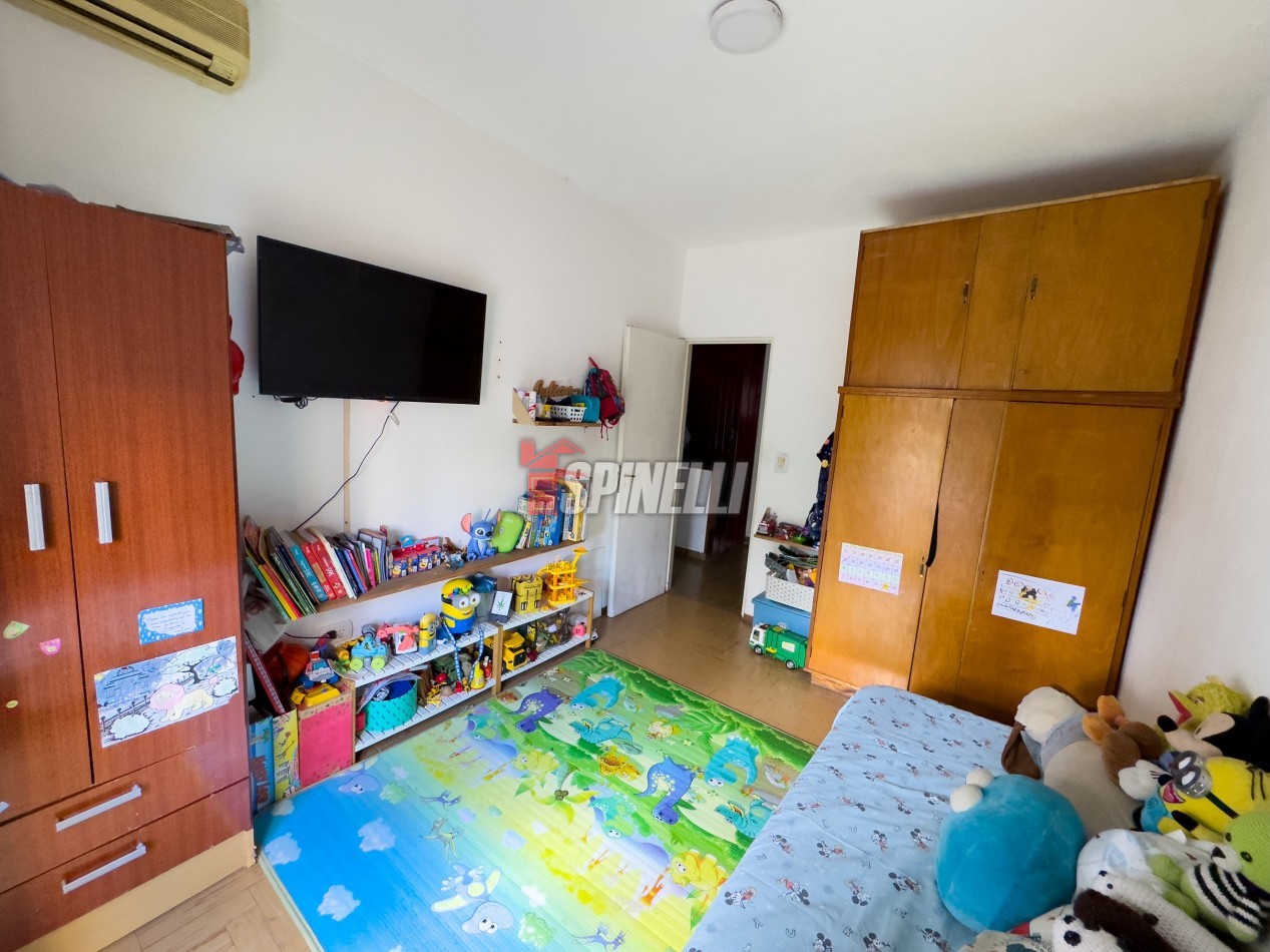 Duplex de cuatro ambientes en venta en Moron Sur