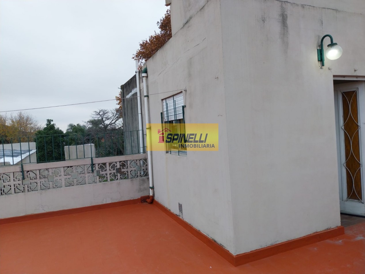 Ph tipo casa de tres ambientes en alquiler en Haedo Sur