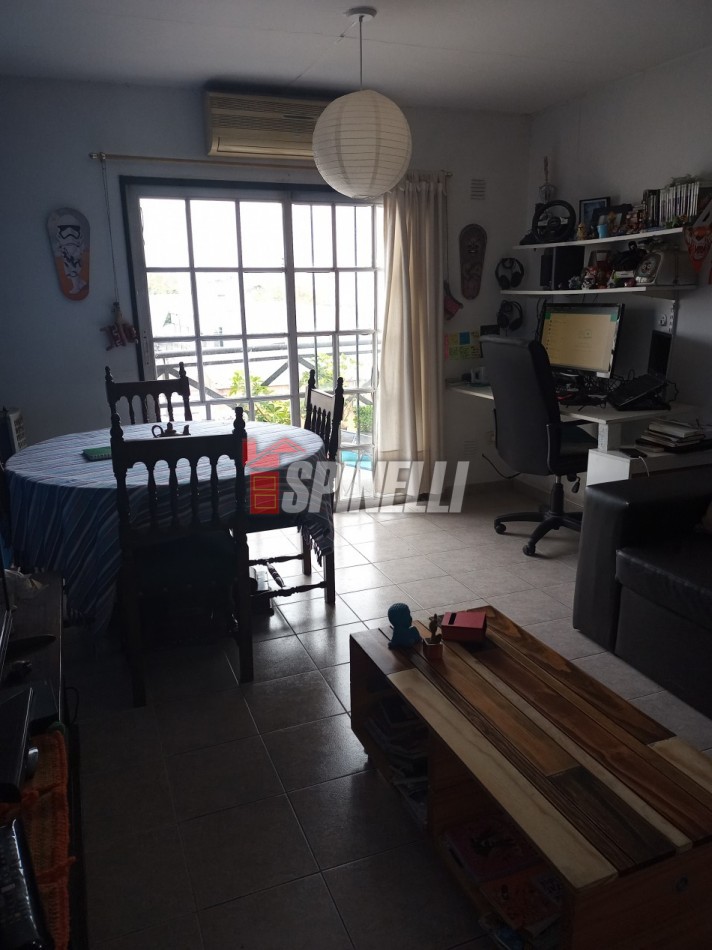 Venta de departamento de dos ambientes en Haedo Sur