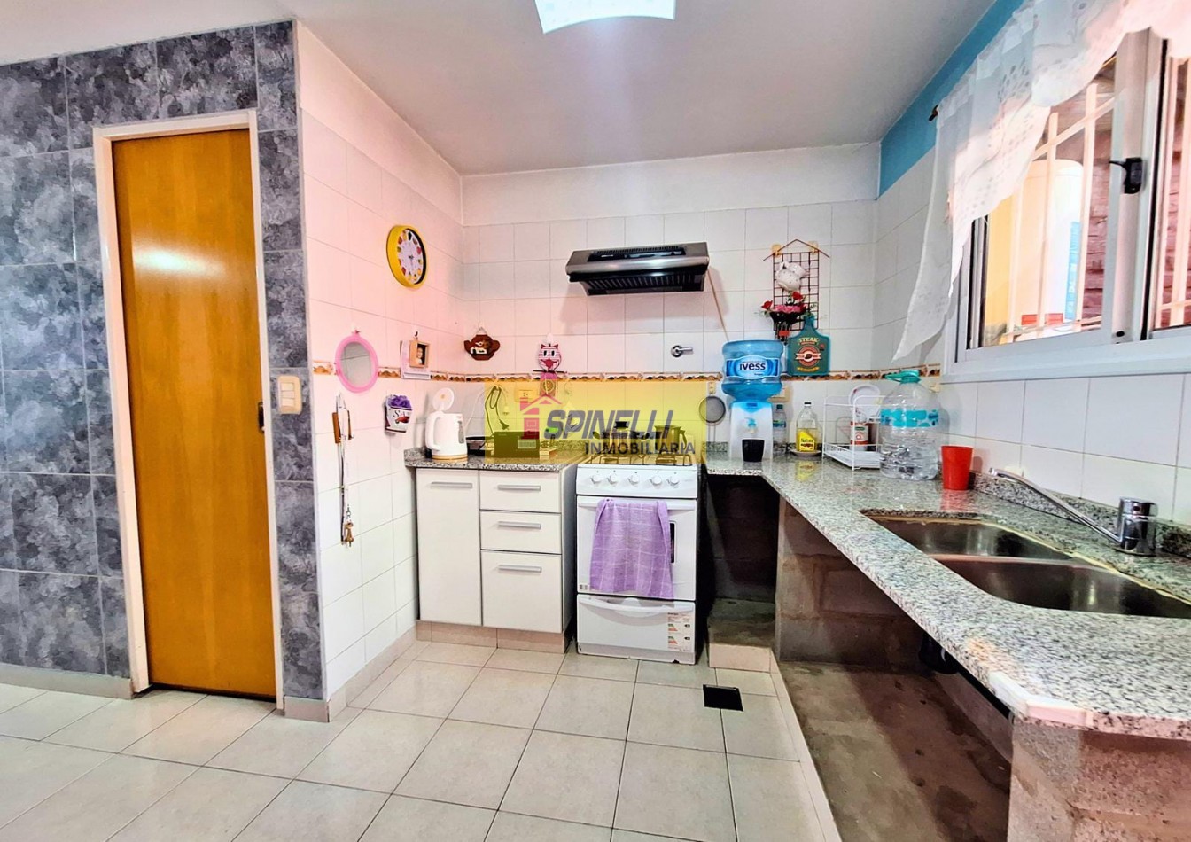 Venta de duplex de tres ambientes en Isidro Casanova