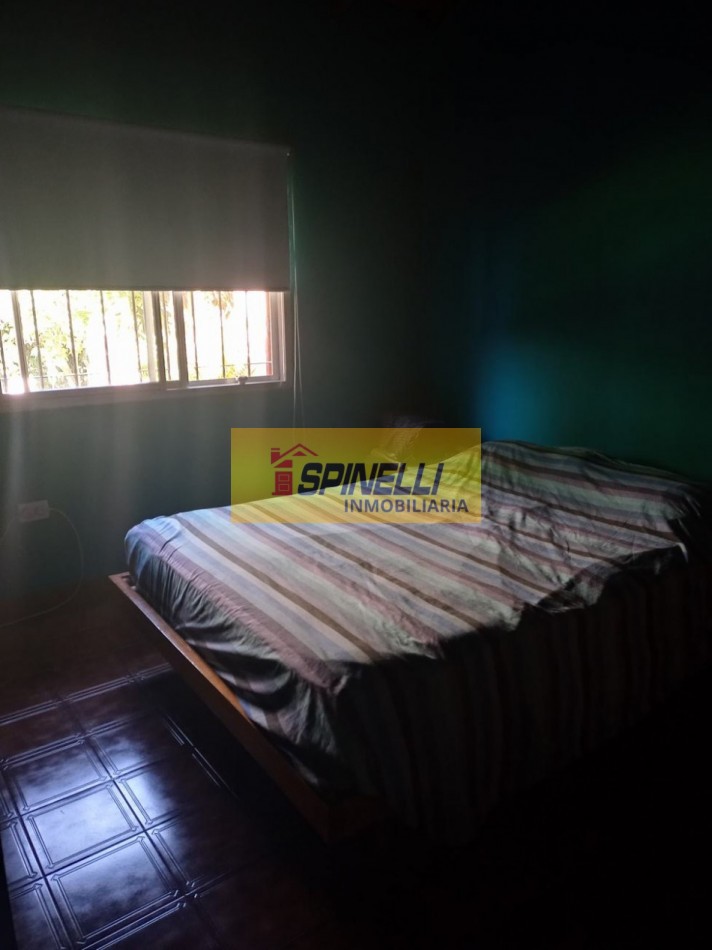 Venta de casa de cinco ambientes en Haedo Norte Apto Credito