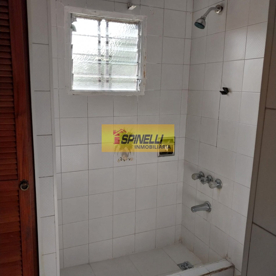 Ph tipo casa de tres ambientes en alquiler en Haedo Sur