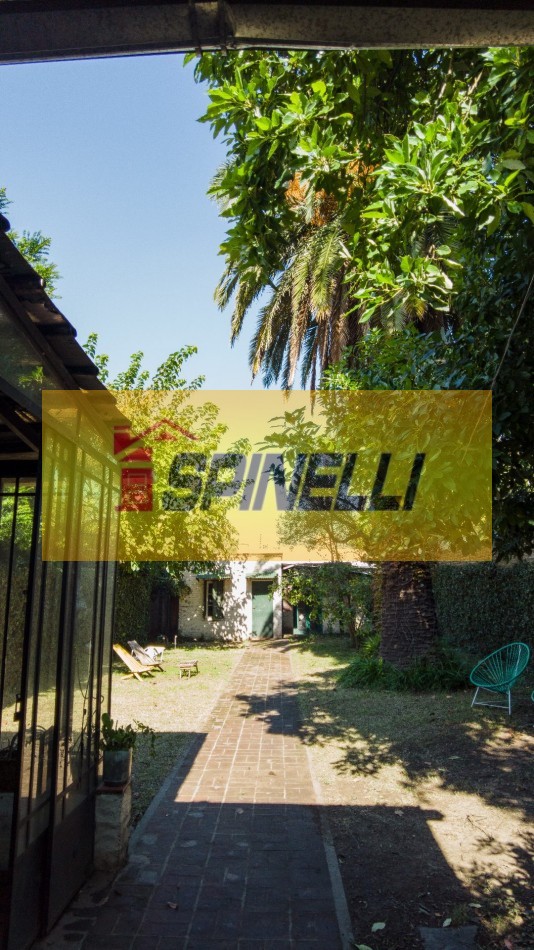 Casa en venta estilo colonial en Haedo Chico