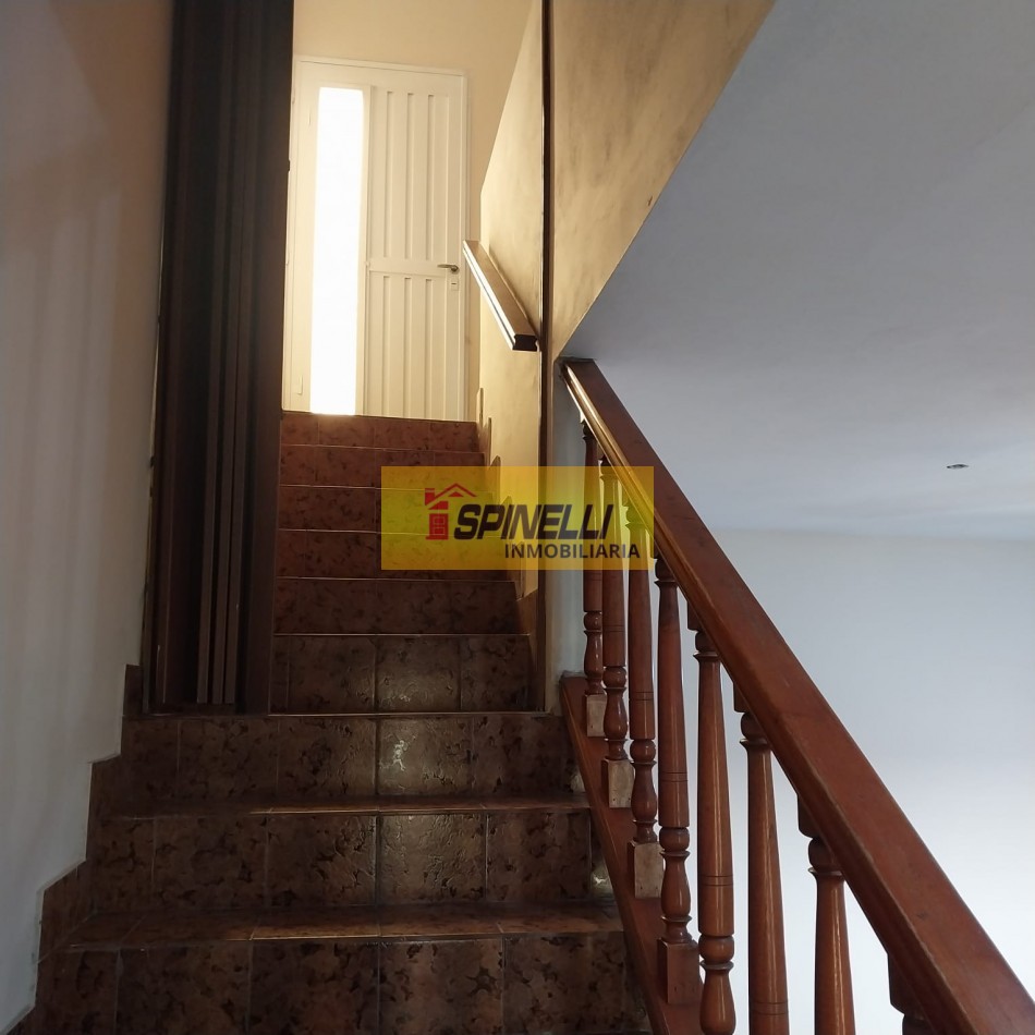 Ph tipo casa de tres ambientes en alquiler en Haedo Sur
