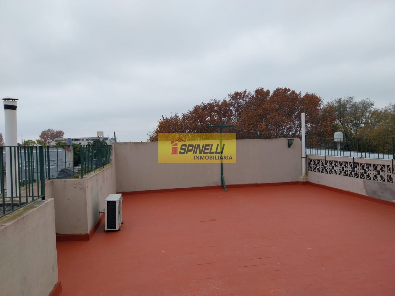 Ph tipo casa de tres ambientes en alquiler en Haedo Sur