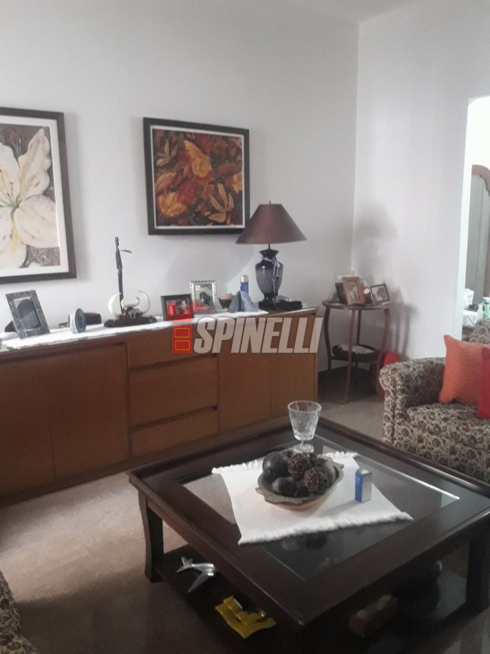 Chalet  de tres ambientes en venta en Barrio Guemes Haedo Norte