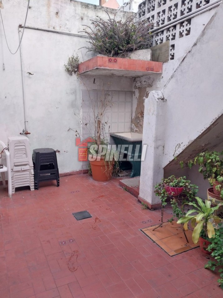 Ph de tres ambientes en venta en Haedo Sur Apto Credito