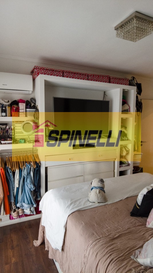 Moron Triplex de tres ambientes en venta 