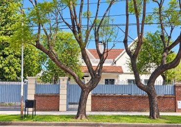 Haedo Sur venta de Casa de 5 ambientes