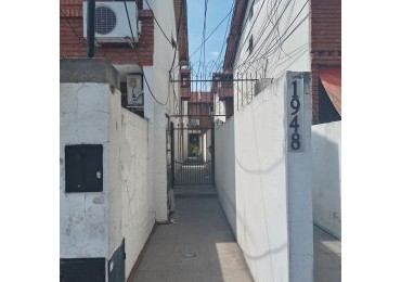 Duplex en venta de dos ambientes en Villa Luzuriaga