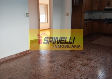 Ph tipo casa de tres ambientes en alquiler en Haedo Sur